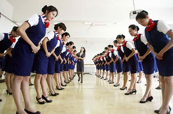2015餐飲酒店服務禮儀 專業、規范與人性化的融合